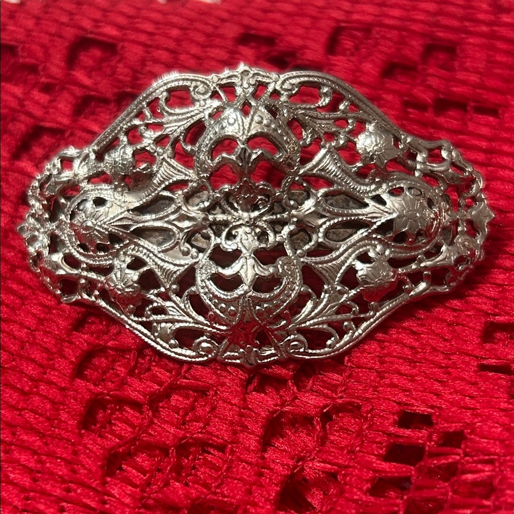 Vintage Hair Barrette - Picture 2 of 6